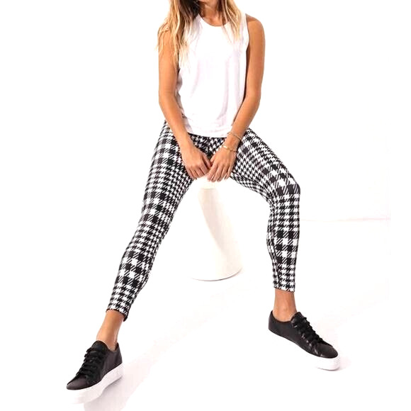 NWT ONA by YOON CHUNG Leggings Houndstooth Black White Active Sport M - Picture 1 of 6